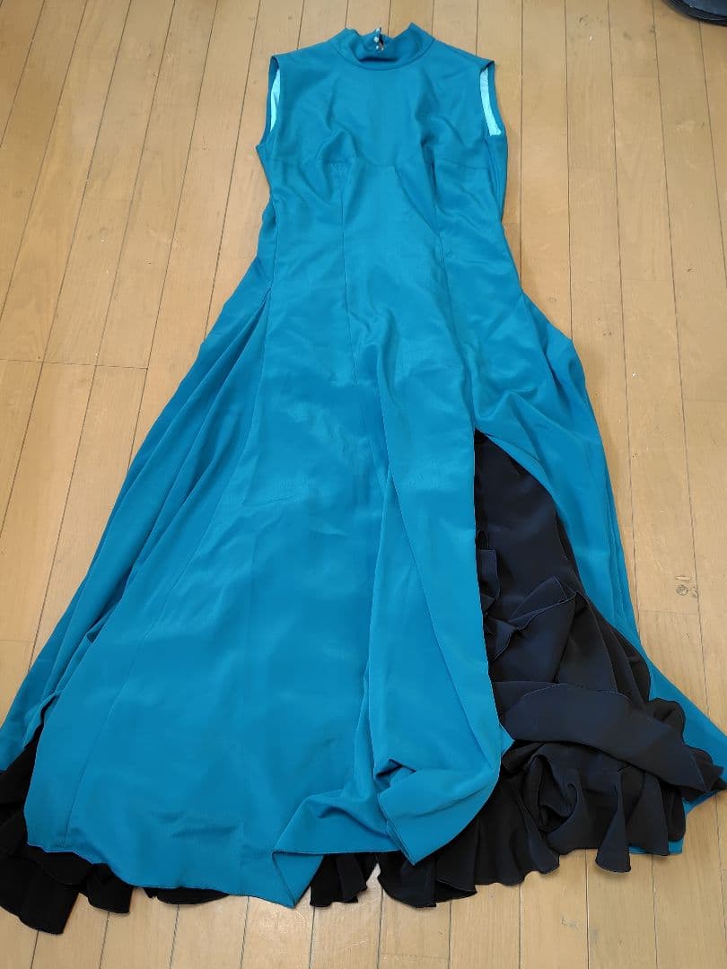 フラメンコ衣装　ワンピース+パニエ