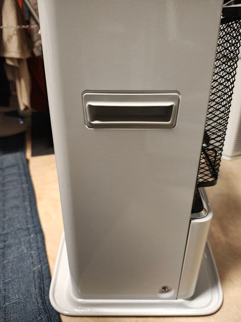 24年製　ダブルクリーン石油ストーブ　TOYOTOMI　RC-S2824