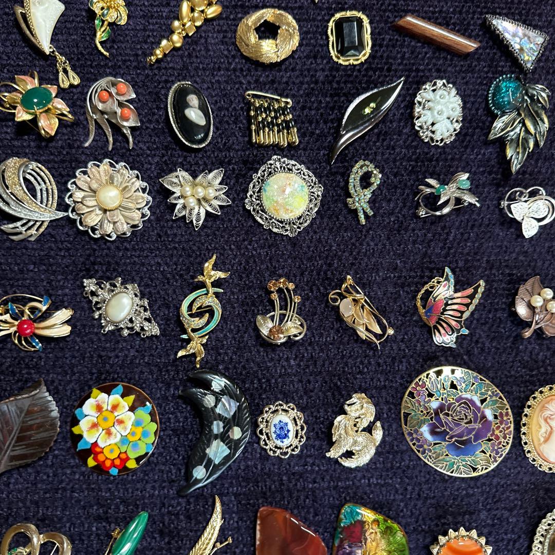 【vintage】ブローチ　大量　130点以上　まとめ売り