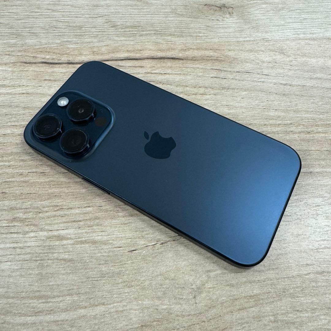 超美品　純正バッテリー100% 美品　iPhone 15 Pro 256gb