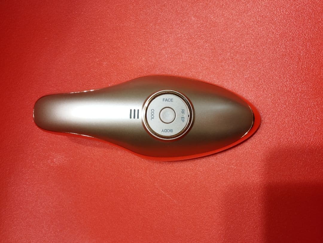 美顔器 フェイスケア 充電器付き