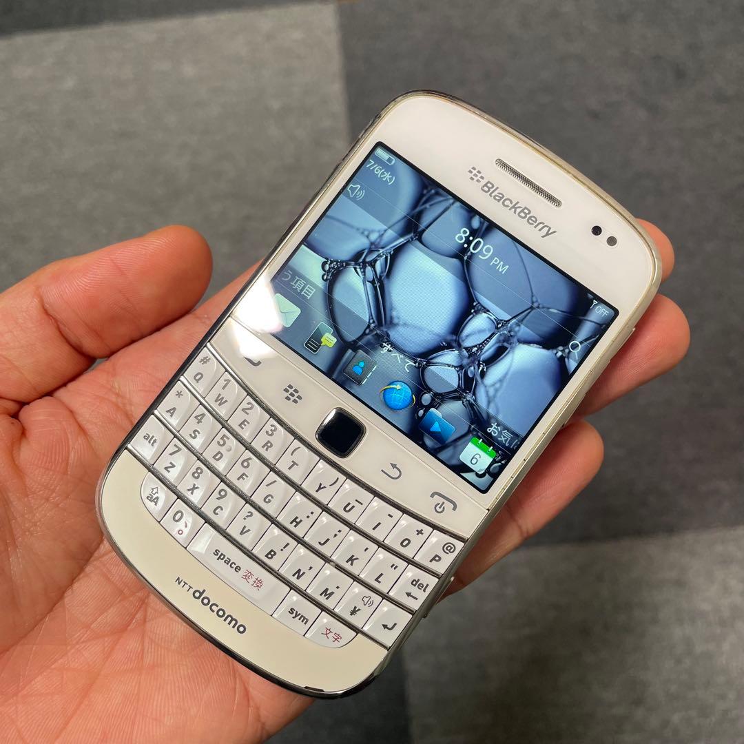 【美品】ブラックベリー9900白