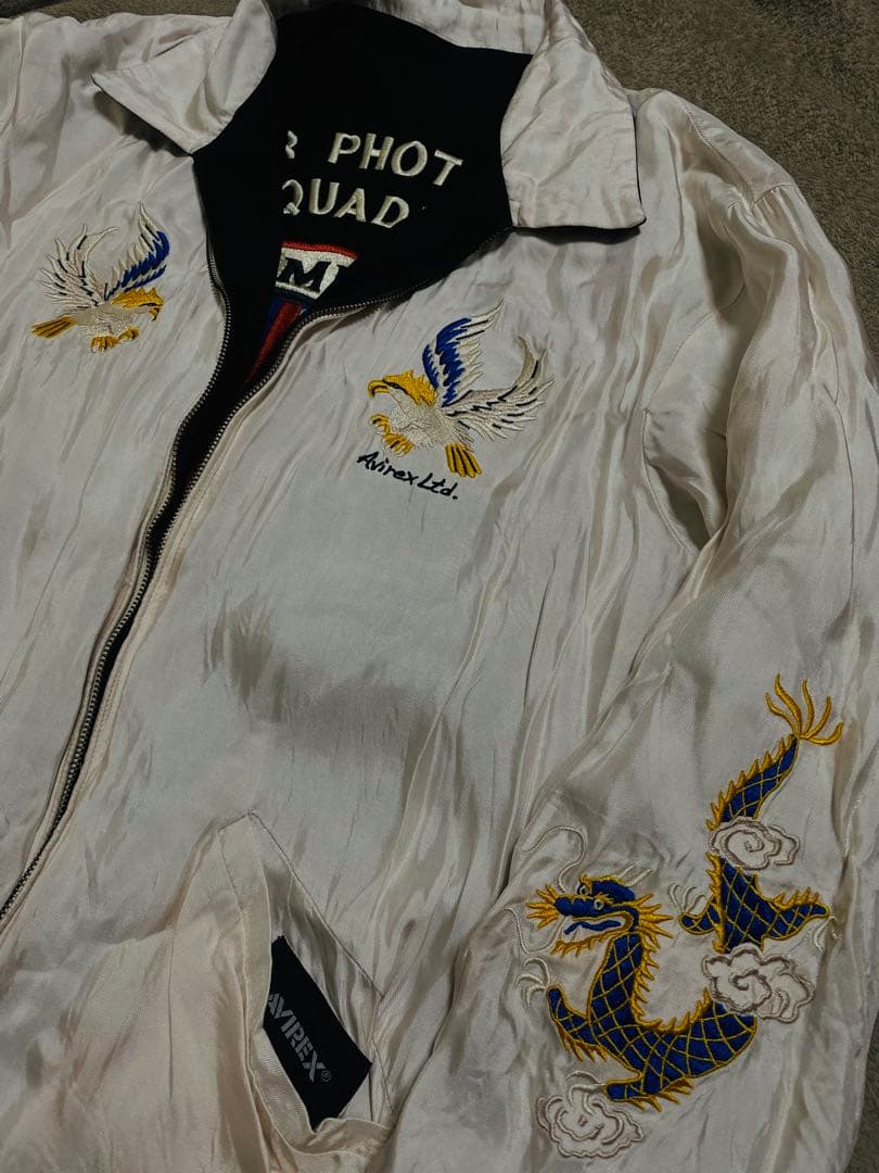 AVIREX 美品２面用 USAと日本 鷲 スカジャン サテン vintage