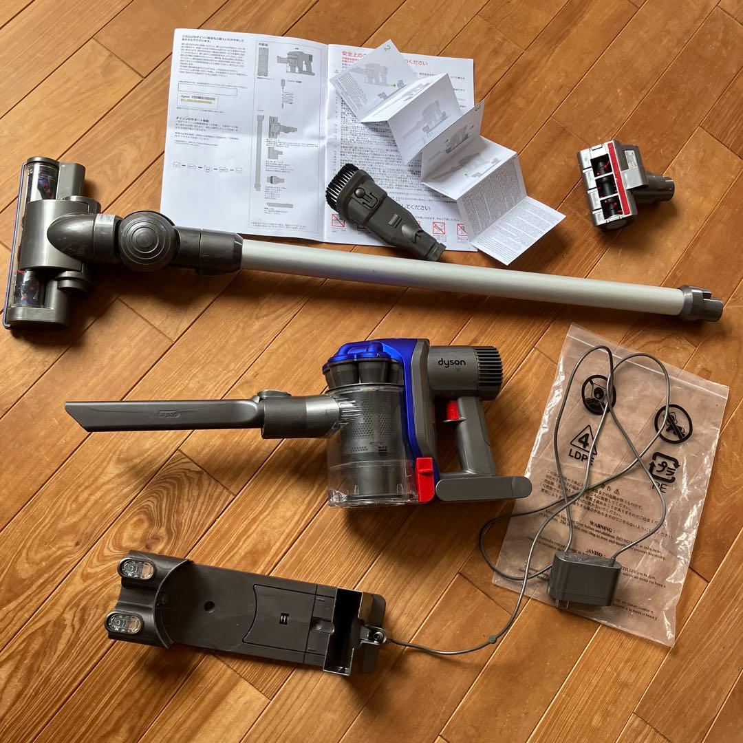 ダイソンDC35コードレスクリーナー　掃除機　完動品　本体　セット　まとめ売り