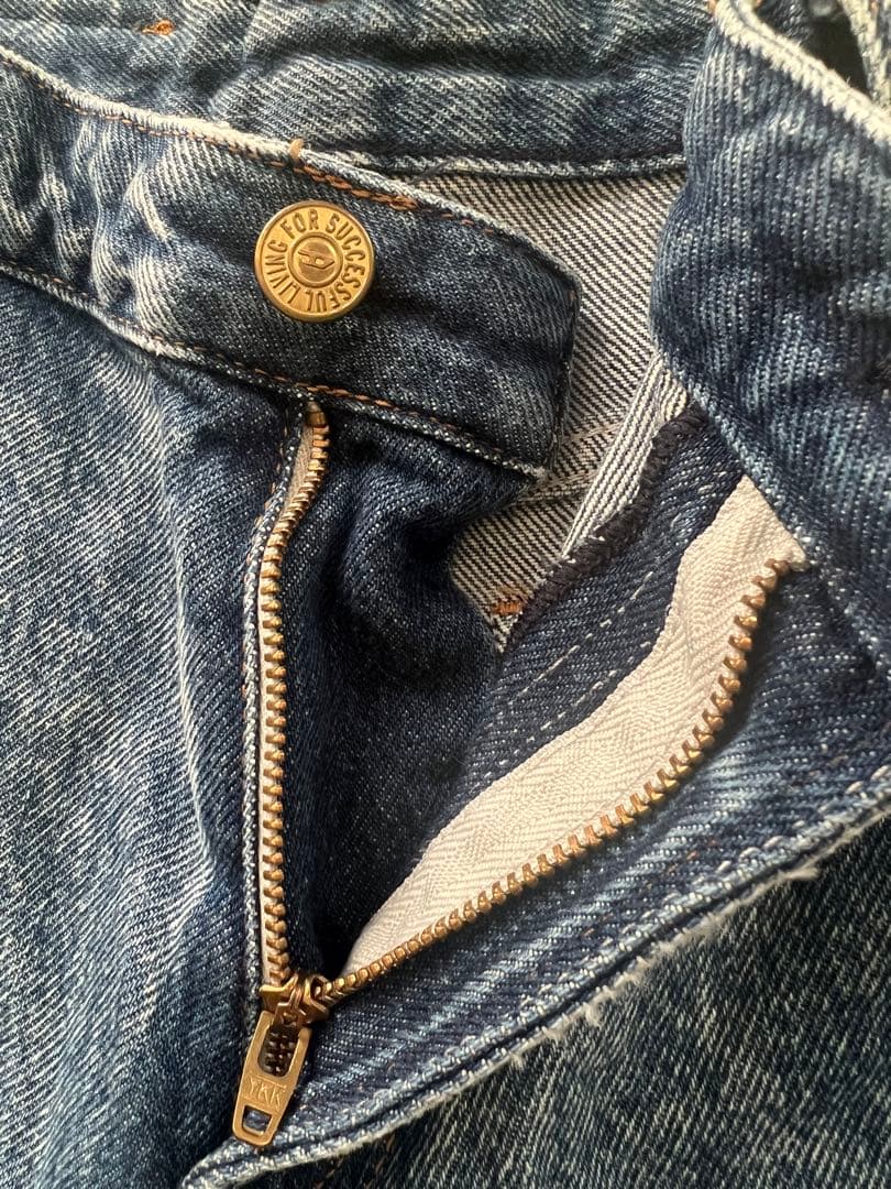 パンツ DIESEL D-SPRITZZ Wide Boot Cut Denim