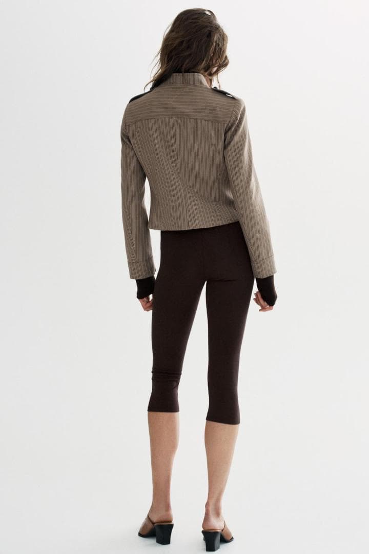 完売品 ZARA ストライプ柄フィットブレザー Sサイズ