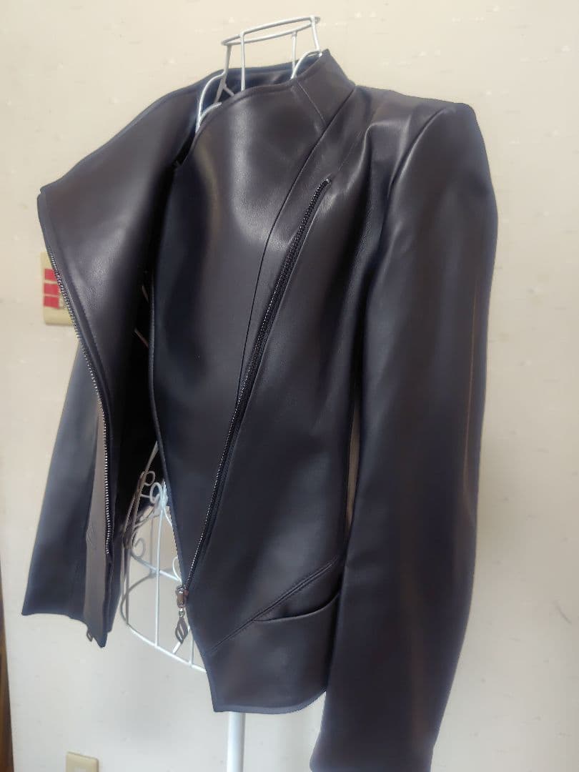 カズちゃん様！ライダーズジャケットレディ新品未使用と花柄セットアップドレスの2点