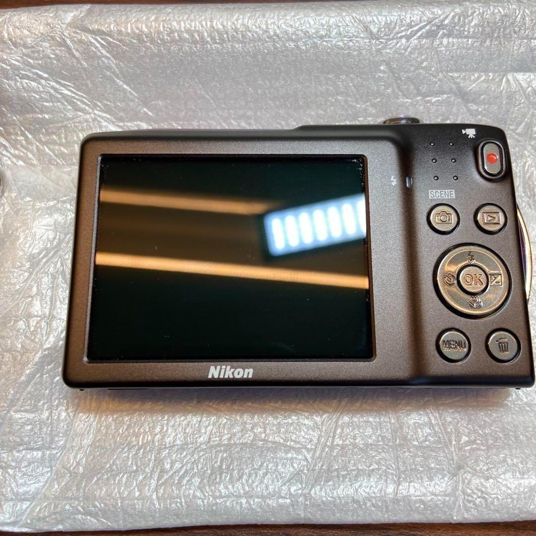 Nikon COOLPIX S3300 デジカメ ほぼ新品 3339
