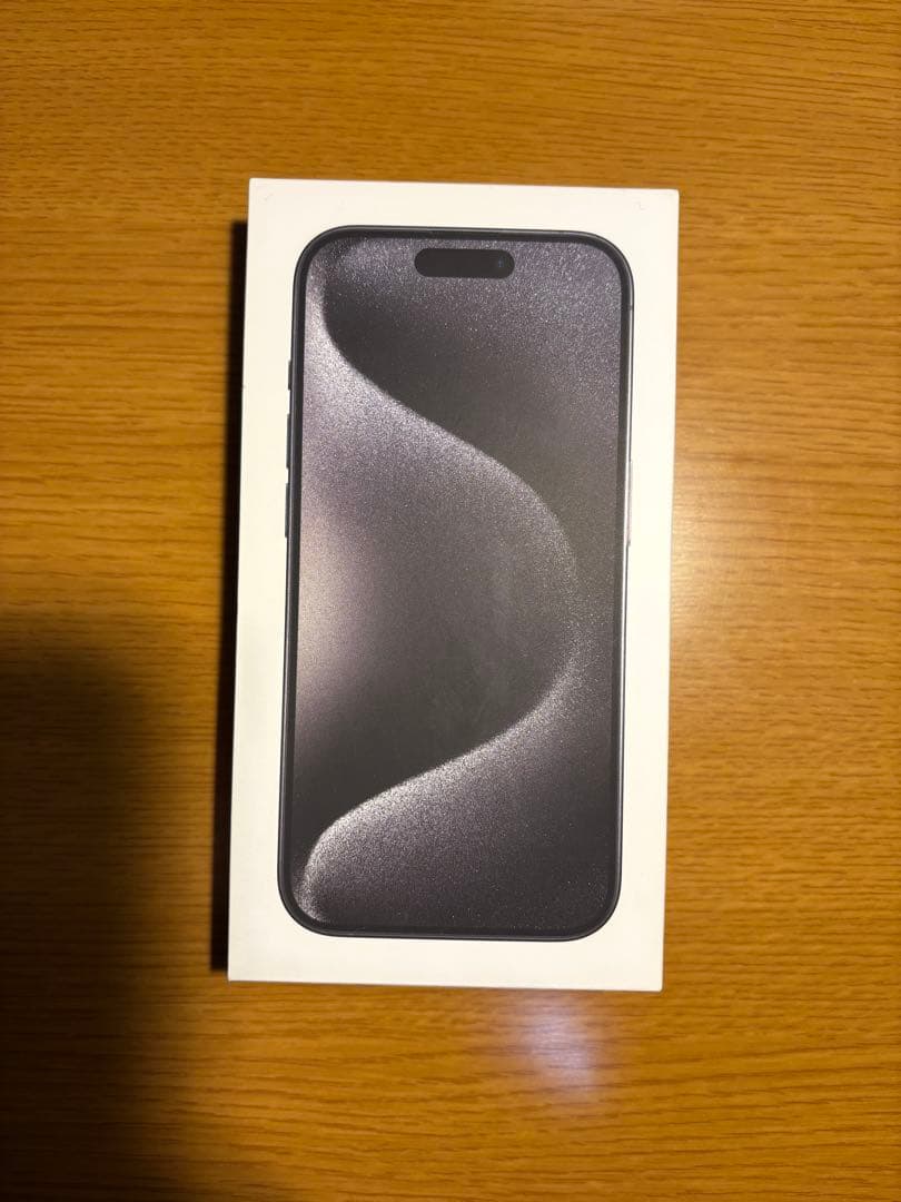 iPhone 15 Pro ブラックチタニウム　128GB