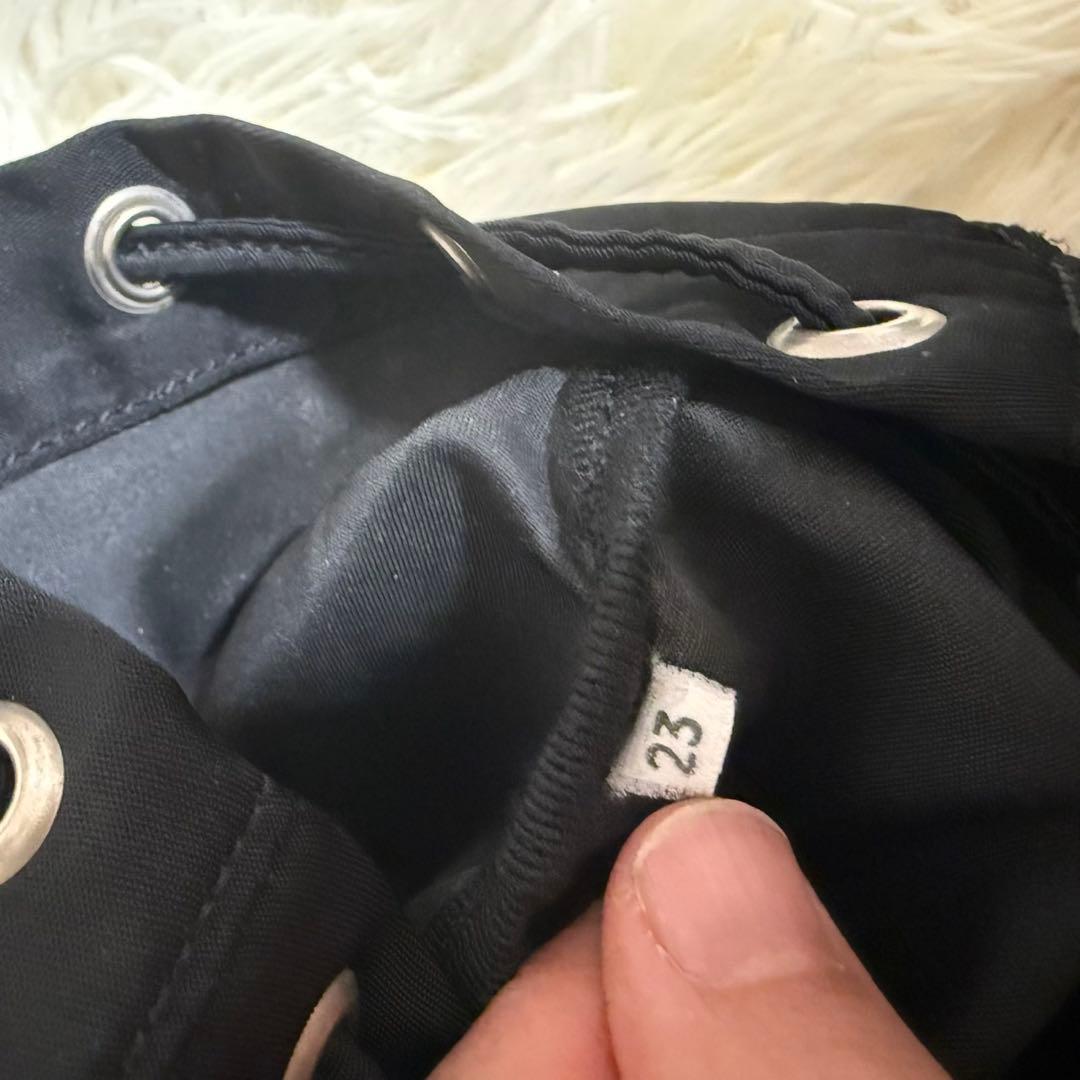 PRADA　アクセサリーポーチ　ブラック　ナイロン 巾着