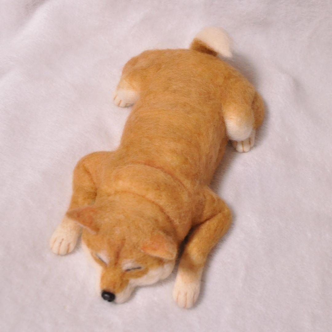 羊毛フェルト♡おねんねする柴犬