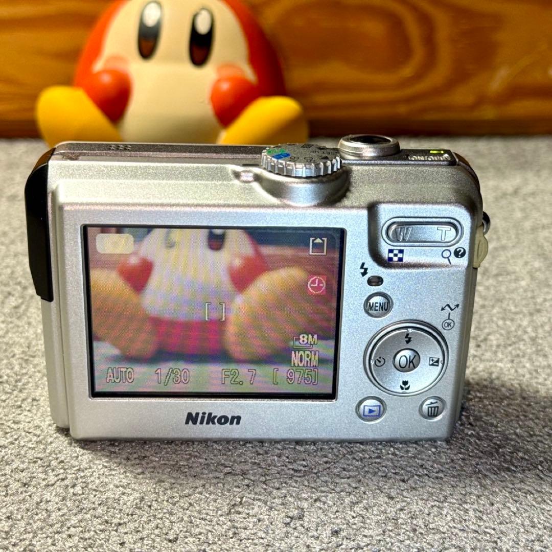 ☆動作OK Nikon coolpix P1 バッテリー&充電器&SDカード付き