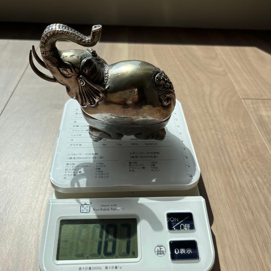 （最終価格）希少レア純銀90.0 重さ107ｇ　象小物入れ　装飾品置物　アジアン