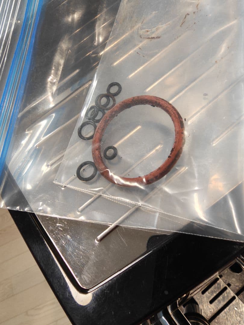 1*6様 デロンギ 全自動エスプレッソマシン　マグニフィカS ECAM23120