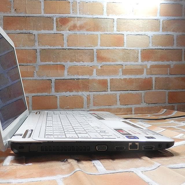 ☆即使用できます☆快適動作 東芝T350 Win10 Office2019