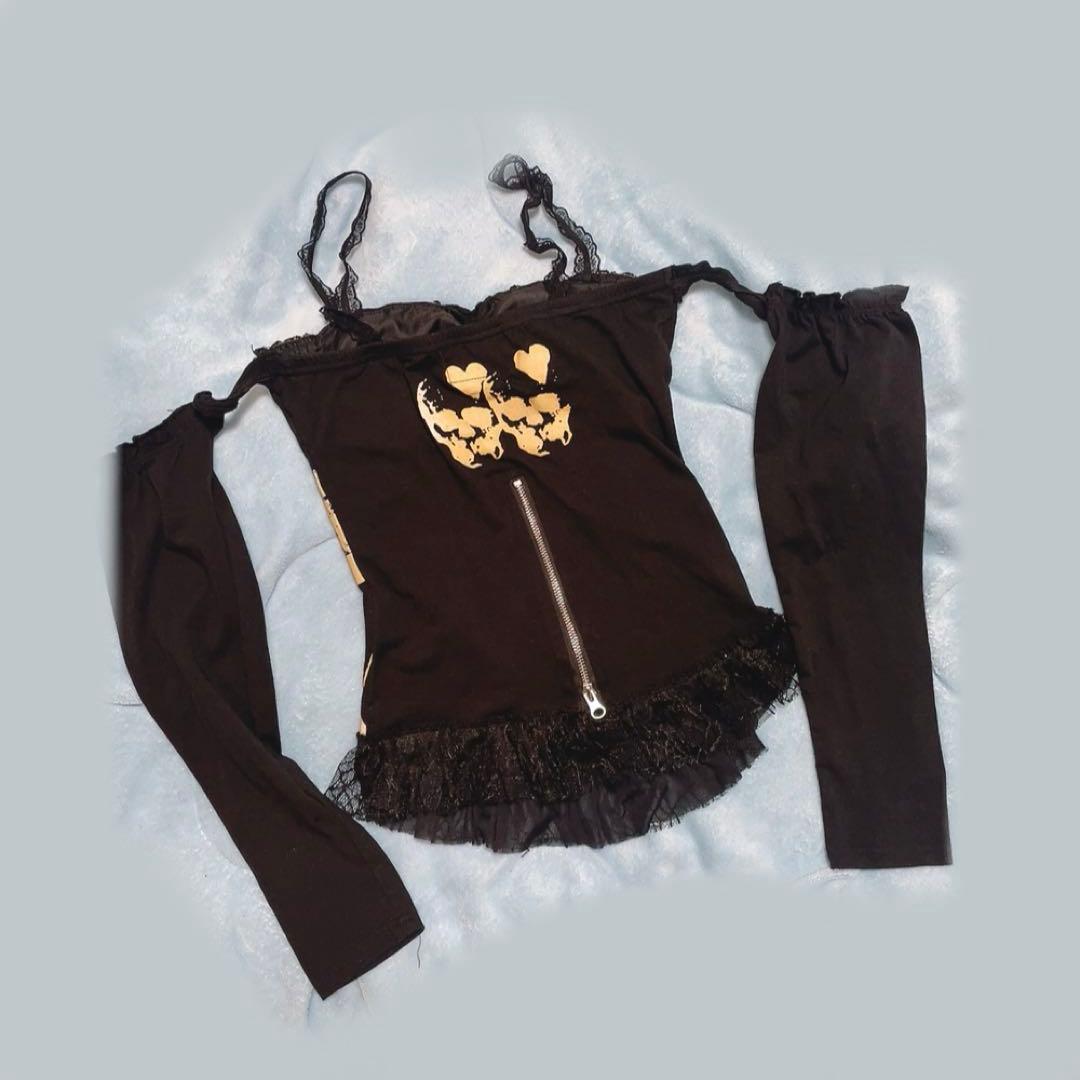 GLAVIL by tutuha カップ付き肩出しオフショルダートップススカル