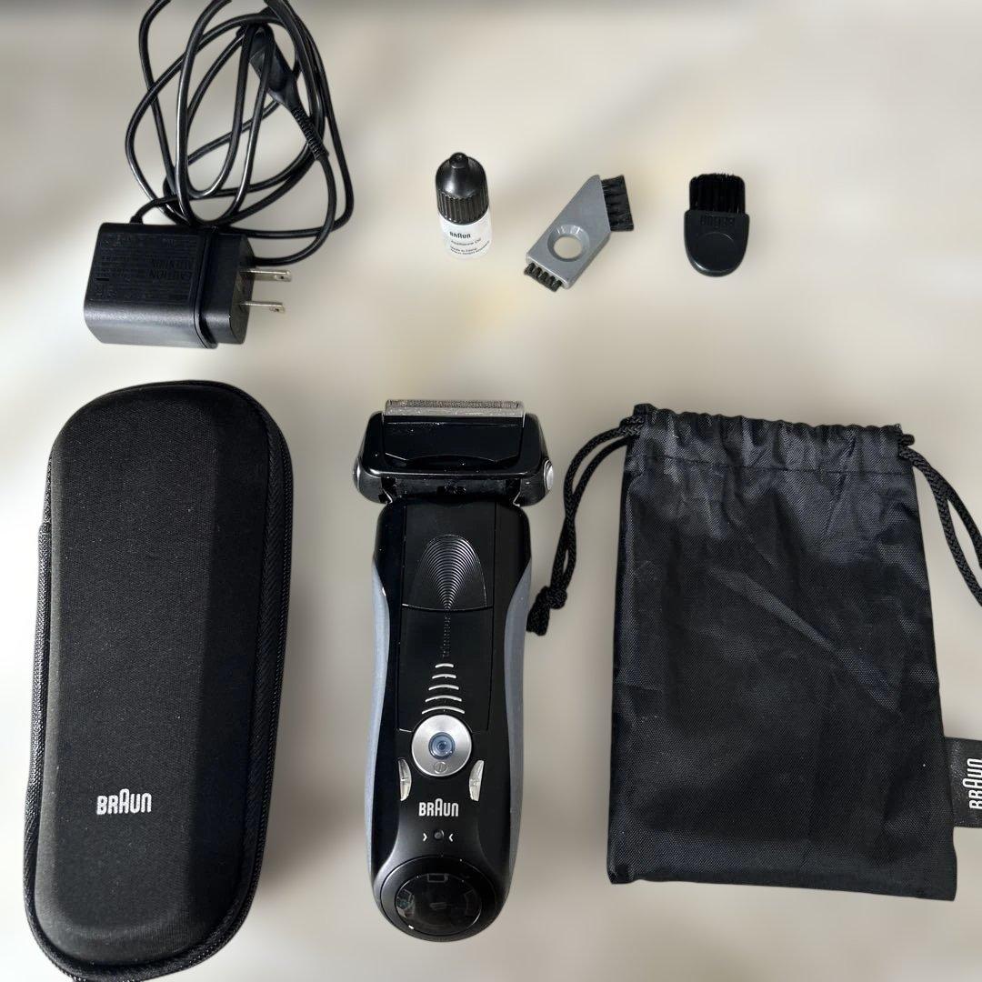 値下げ！美品！BRAUN メンズ電気シェーバー シリーズ7