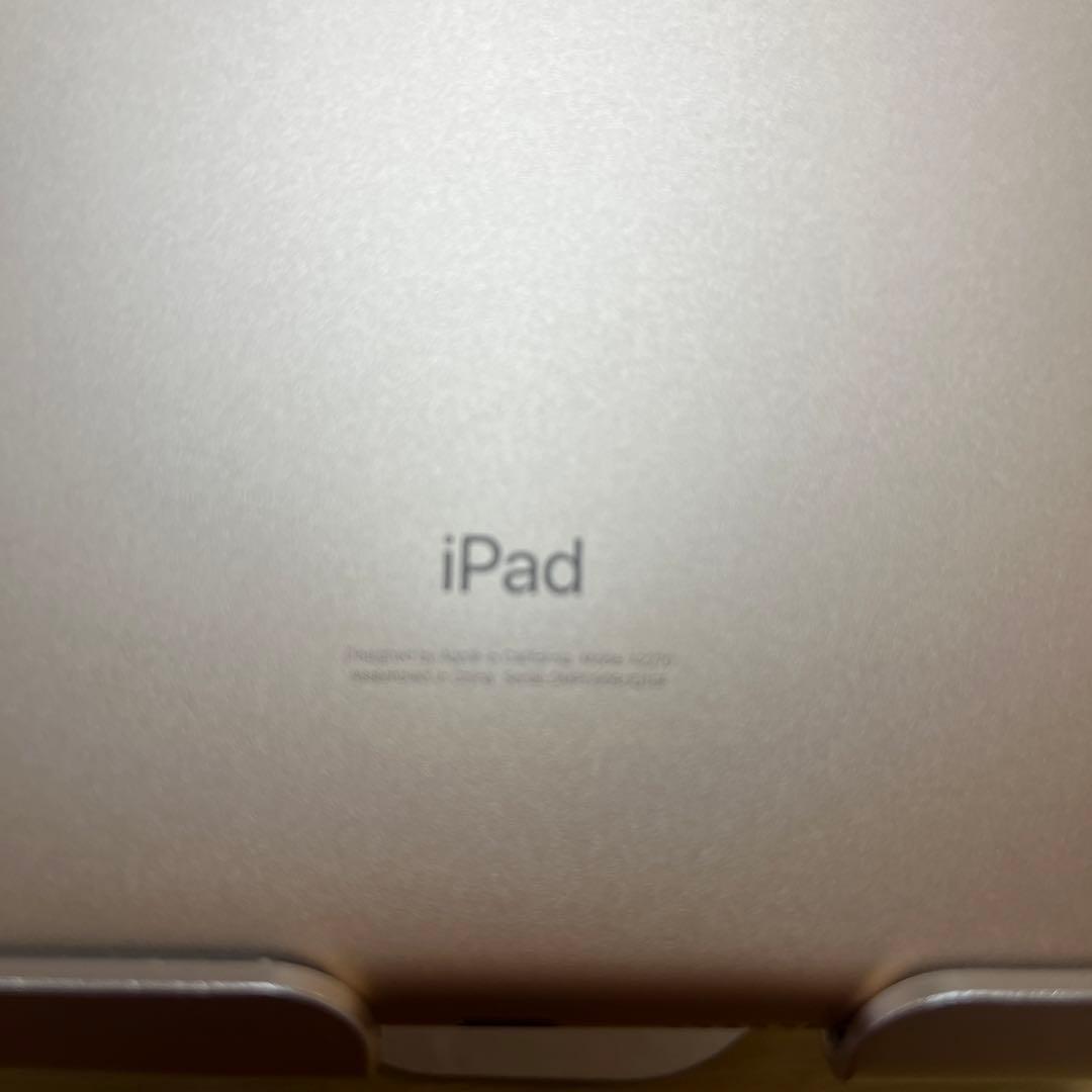 美品！iPad 8世代 10.2インチ　32G Wi-Fiモデル
