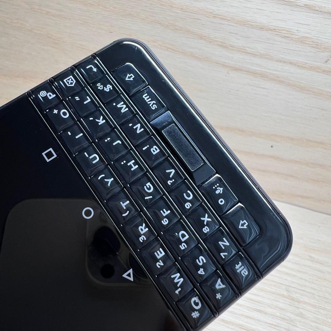 BlackBerry KEYone Black Edition 本体 H77