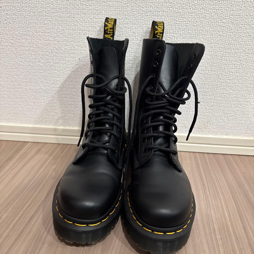 ドクターマーチン10ホール