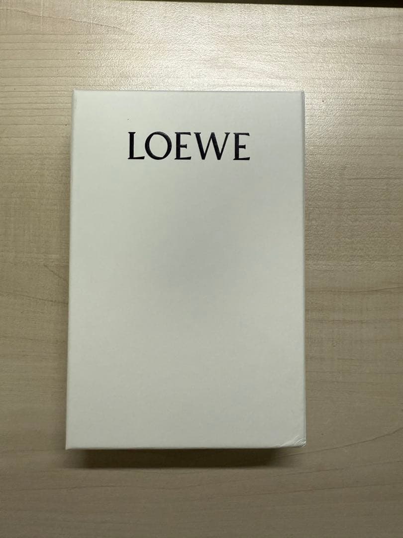 loewe カードホルダー