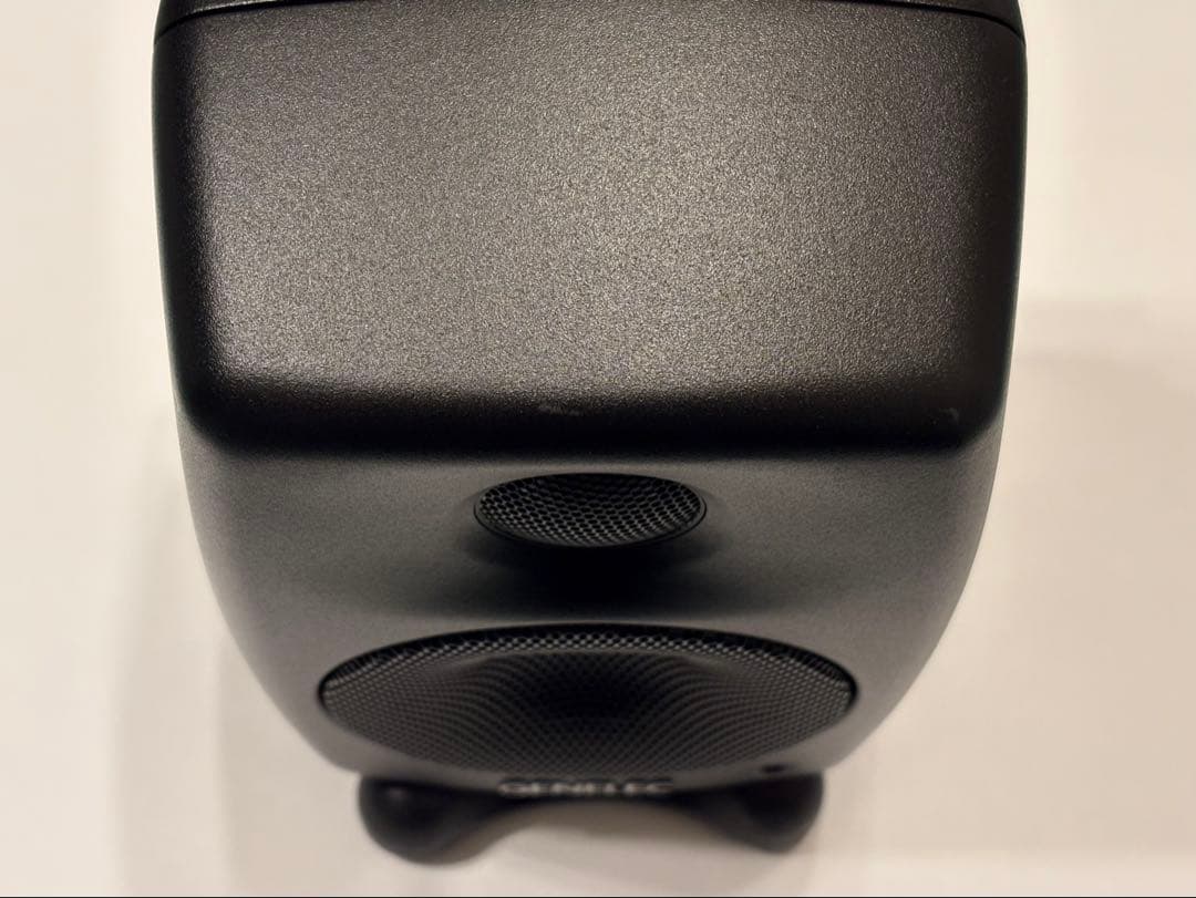 ジェネレック G One アクティブ・スピーカー ブラック 2本セット