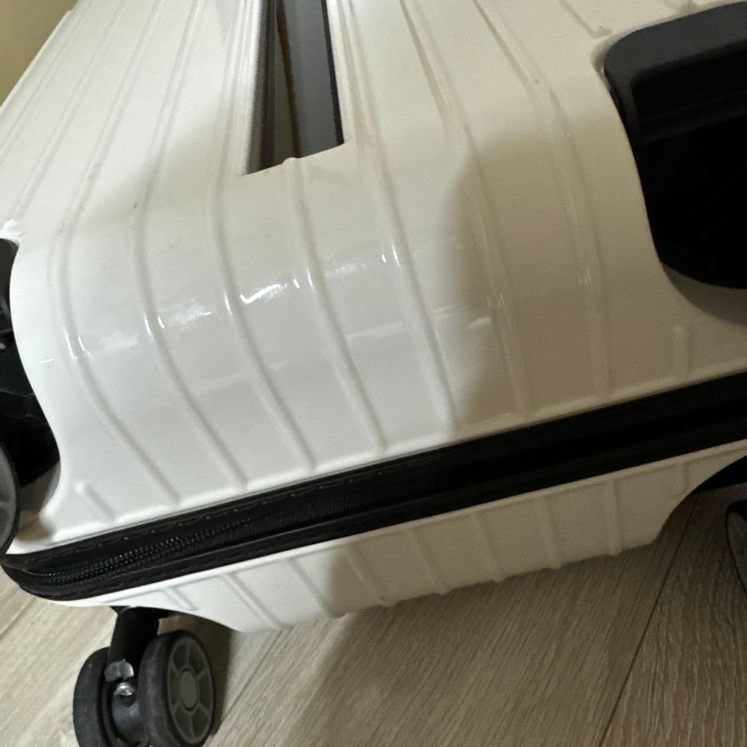 RIMOWAリモワ サルサ エアー 4輪　機内持ち込み　美品 ギャランティあり