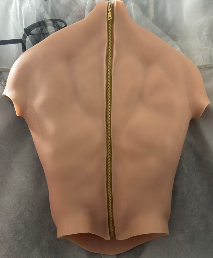 HUWAHUWA製　筋肉スーツ　コスプレ　シリコン　Ｓサイズ　ファスナー付き