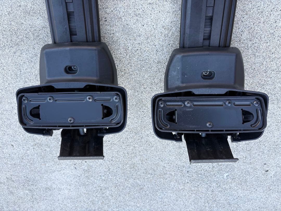 inno エアロベースキャリアセット　30系アルファード&ヴェルファイア用