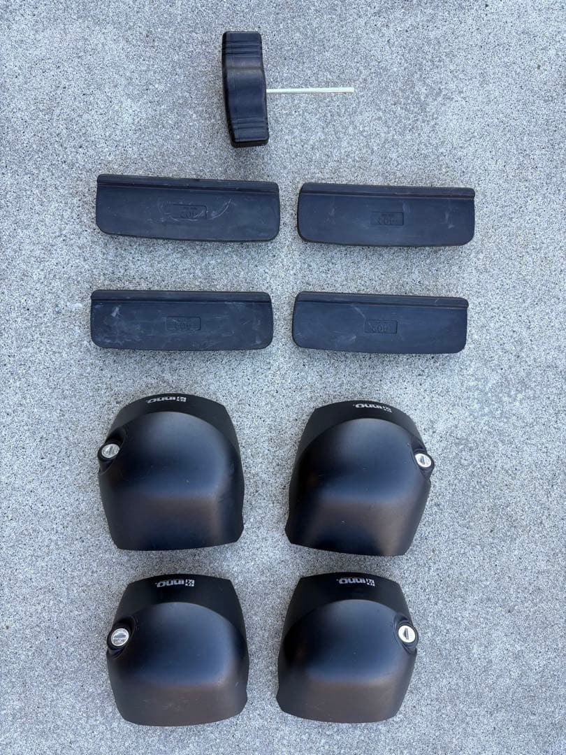 inno エアロベースキャリアセット　30系アルファード&ヴェルファイア用