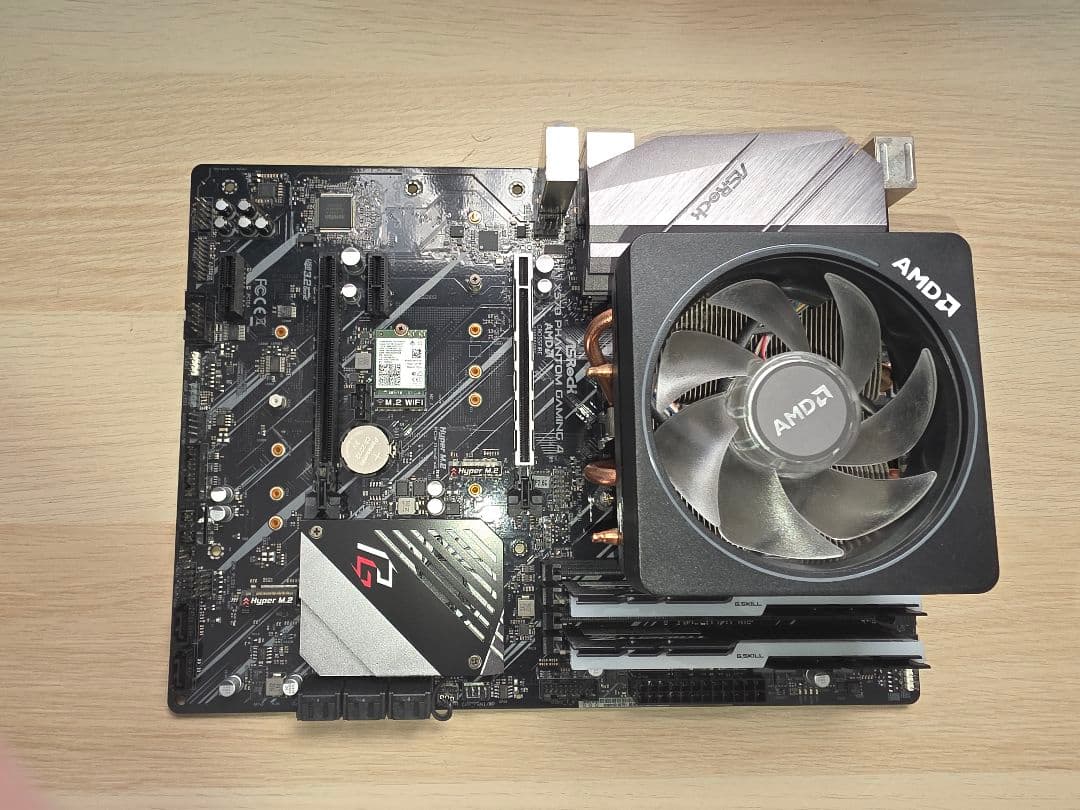 Ryzen3700x,X570phantom gaming,メモリ32gbセット