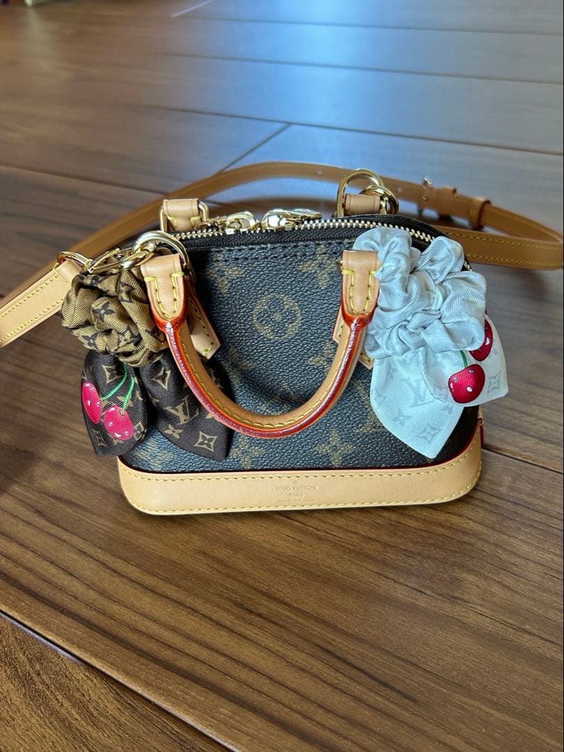 Louis Vuitton ヘアゴム 2個セット　値下げしました！⭐︎かぼす