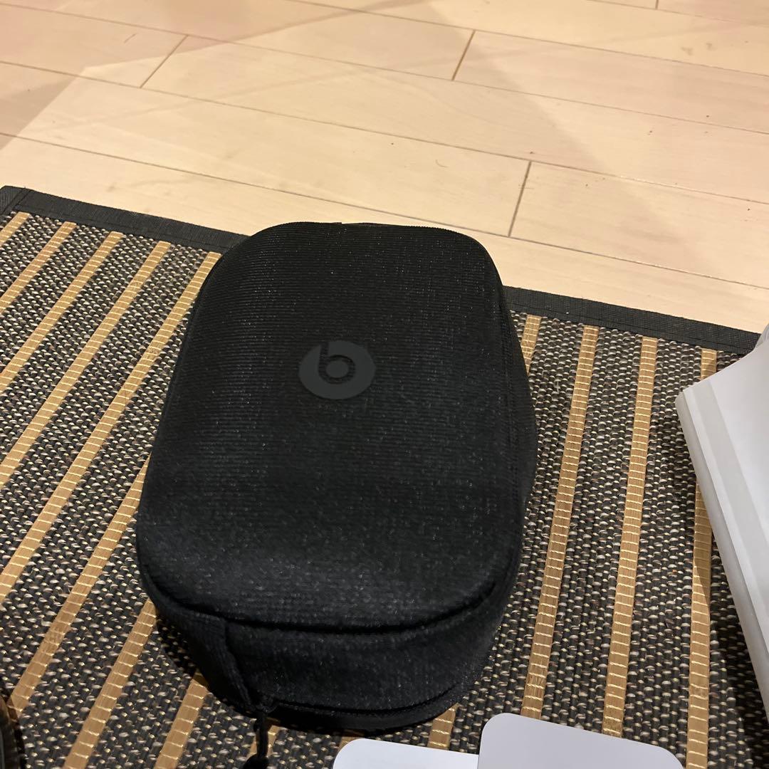 Beats Studio Proワイヤレスヘッドホン ケース付き