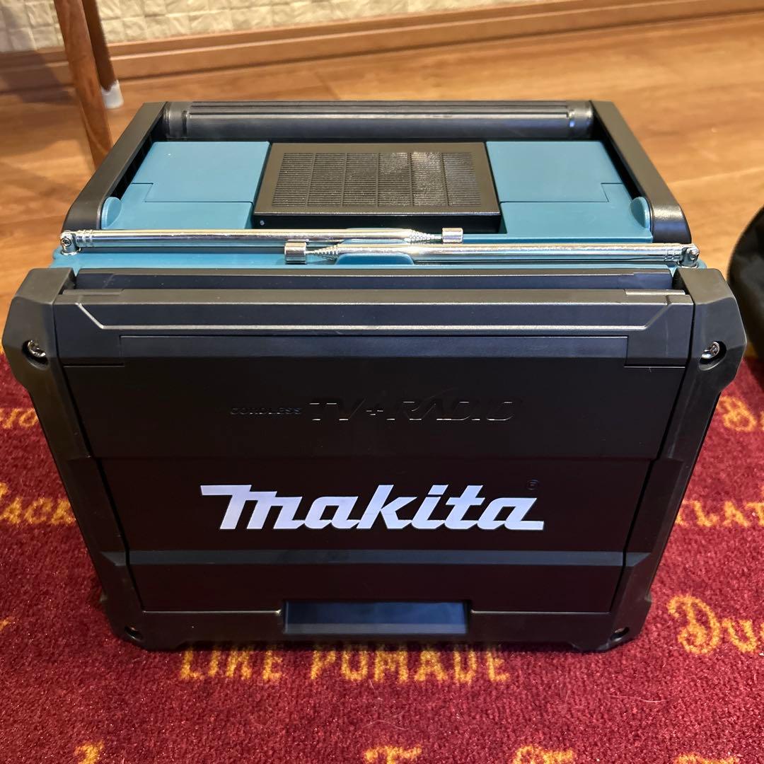 おまけ付き！マキタ充電式ラジオ付テレビ TV100+ツールバッグ　中古美品