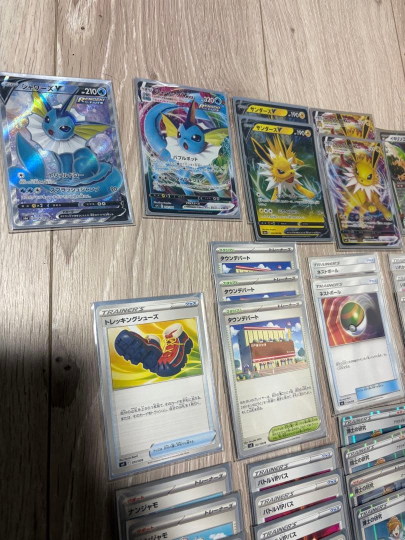 ポケモンカード引退　シャワーズ、サンダース ゲンガー スリーブデッキケース付き