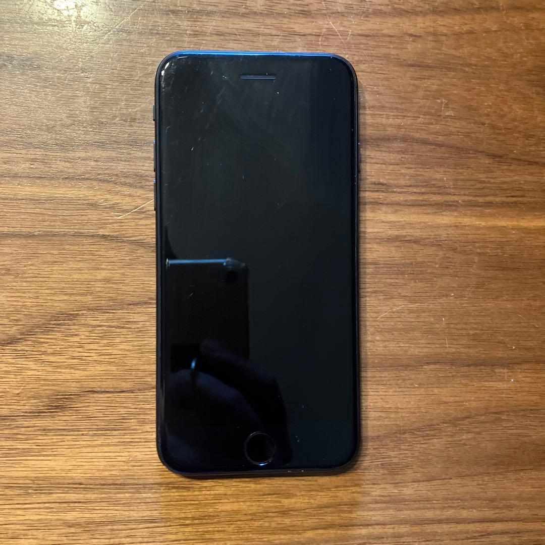 Apple iPhone SE (第2世代) ブラック　本体