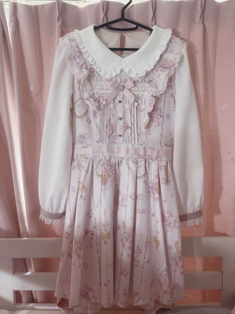 リズリサ ジュエリー柄ワンピース