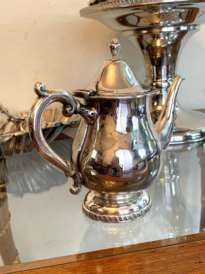 英国アンティーク 銀食器 クイーンアンスタイル アフタヌーンティーセット