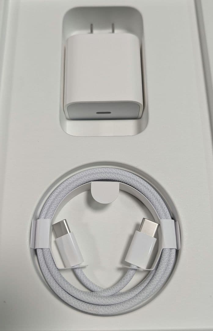 iPad (A16) ブルー　本体 ケース ペン セット 128GB