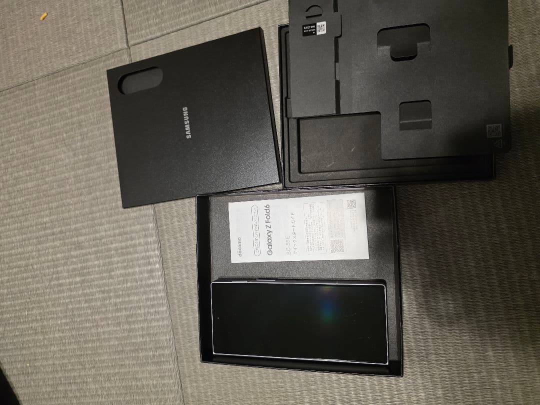 GalaxyZFold6 512GB 超美品　ドコモ　Sペン付き　国内版