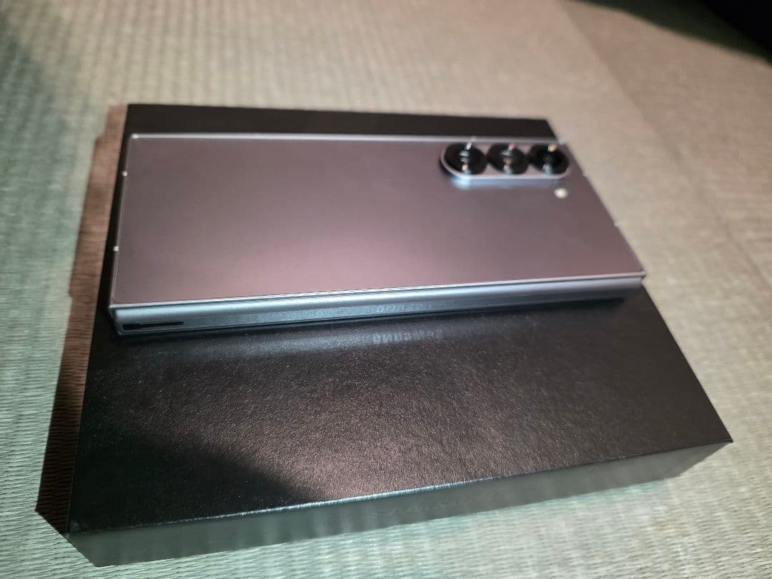 GalaxyZFold6 512GB 超美品　ドコモ　Sペン付き　国内版