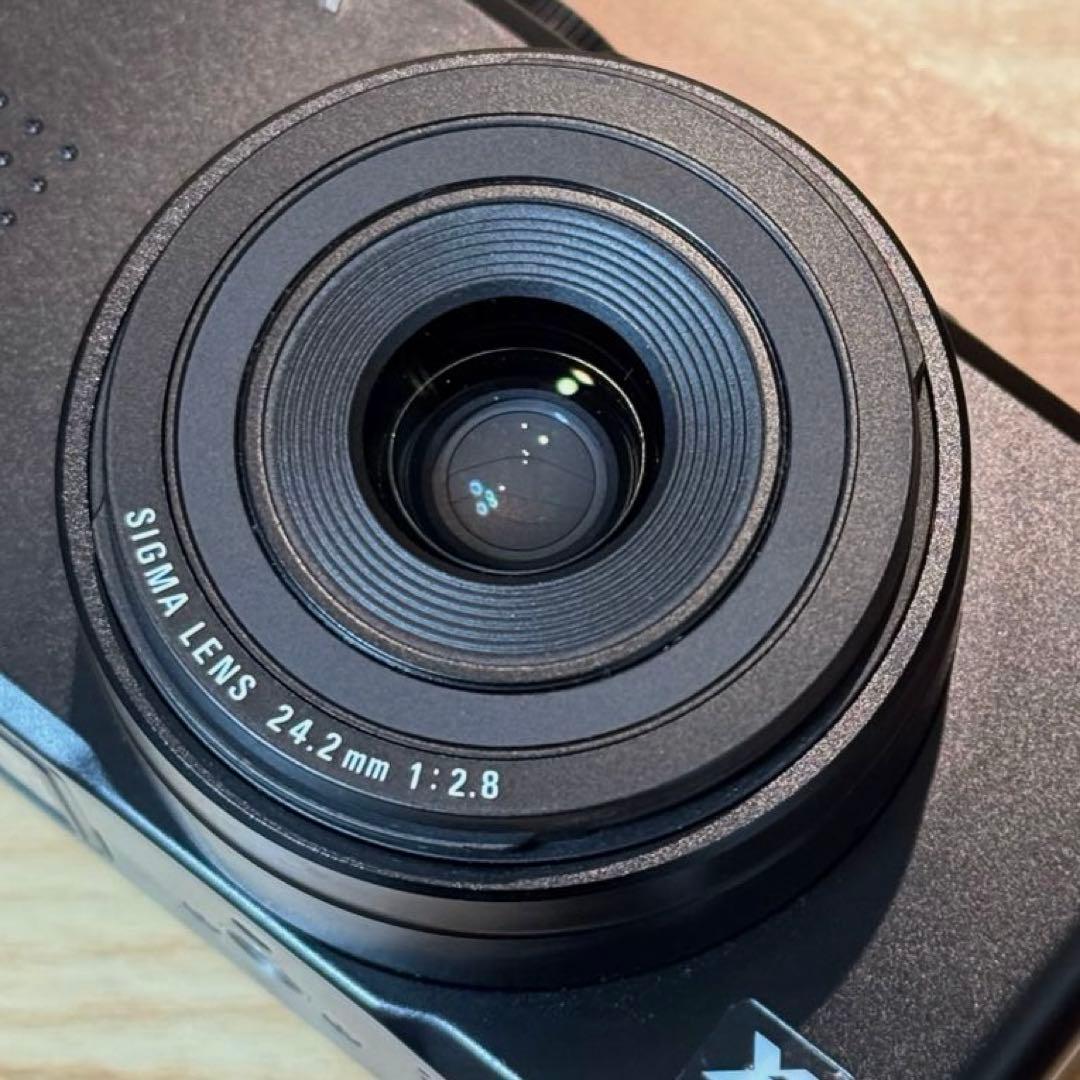 【状態B・平成レトロ】シグマ SIGMA コンパクトデジタルカメラ DP2s