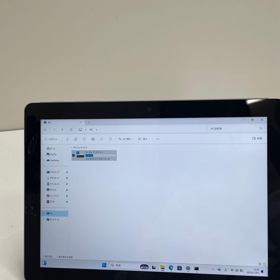 #399 Microsoft Surface Go 1824タブレット 8GB