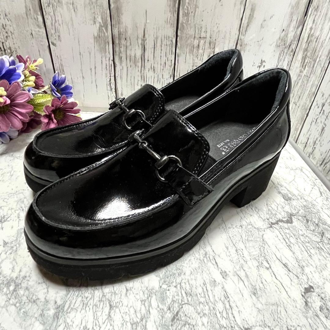 【極美品】ブソラ ヒールアップ ビットローファー エナメル (38)