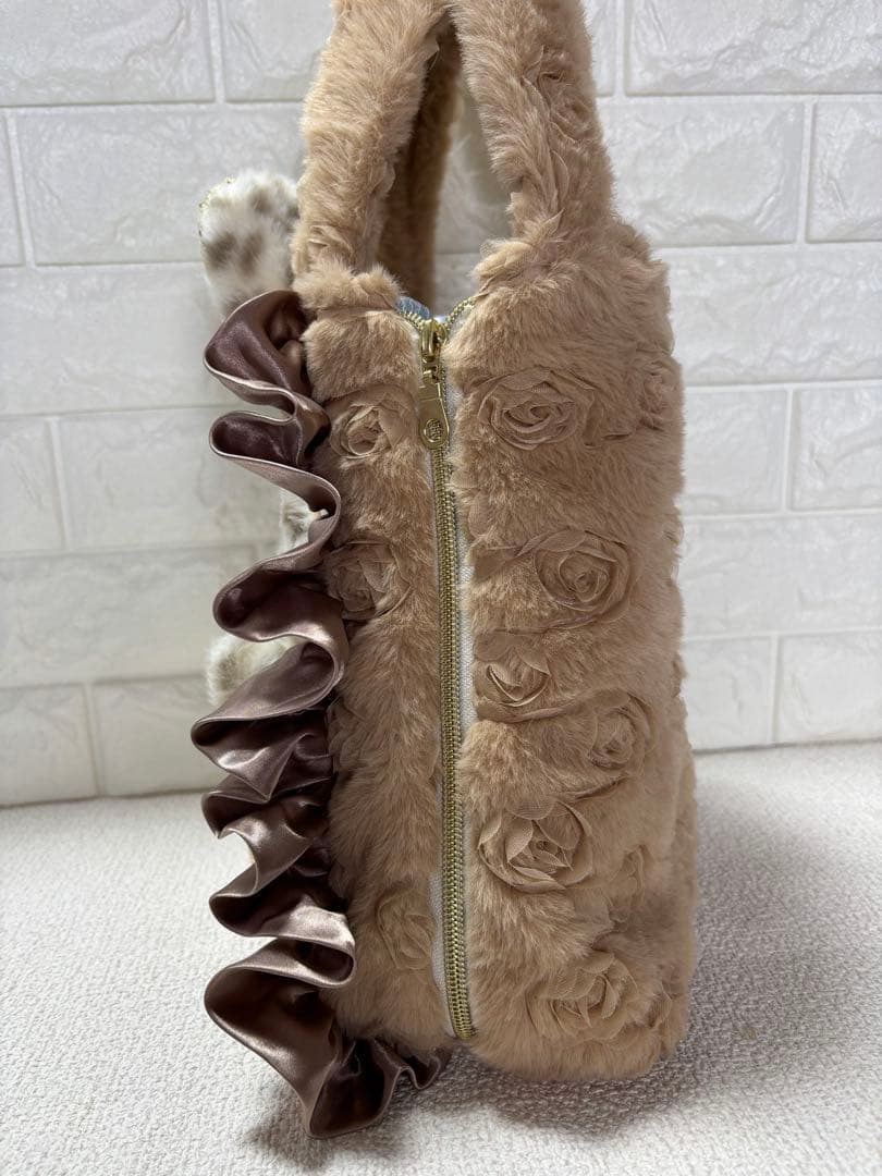 も*❤様 コヤンイサムチョン　サイドファスナーバッグ　ベージュ　サンダちゃん　う