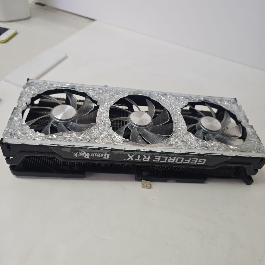 GeForce RTXグラフィックボード専用ケース
