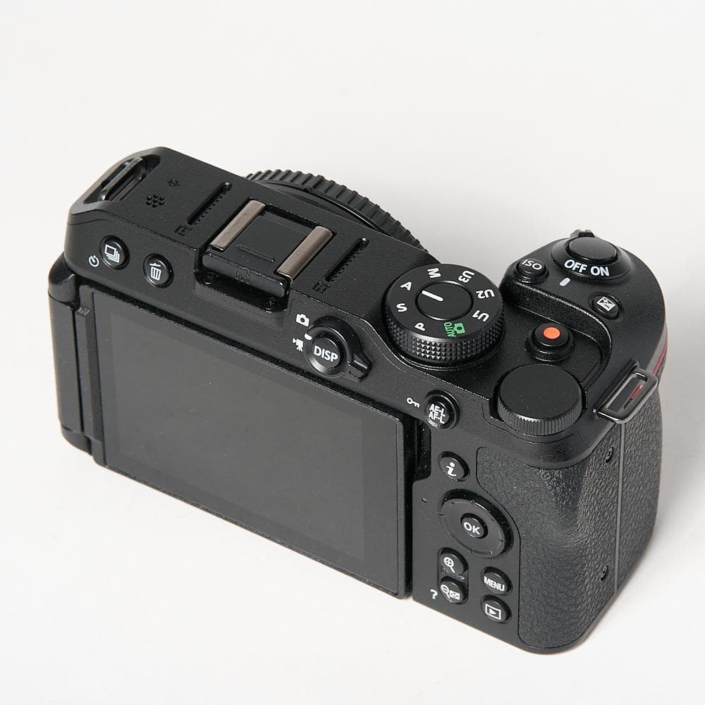 NIKON Z30　ボディ ショット数1244枚