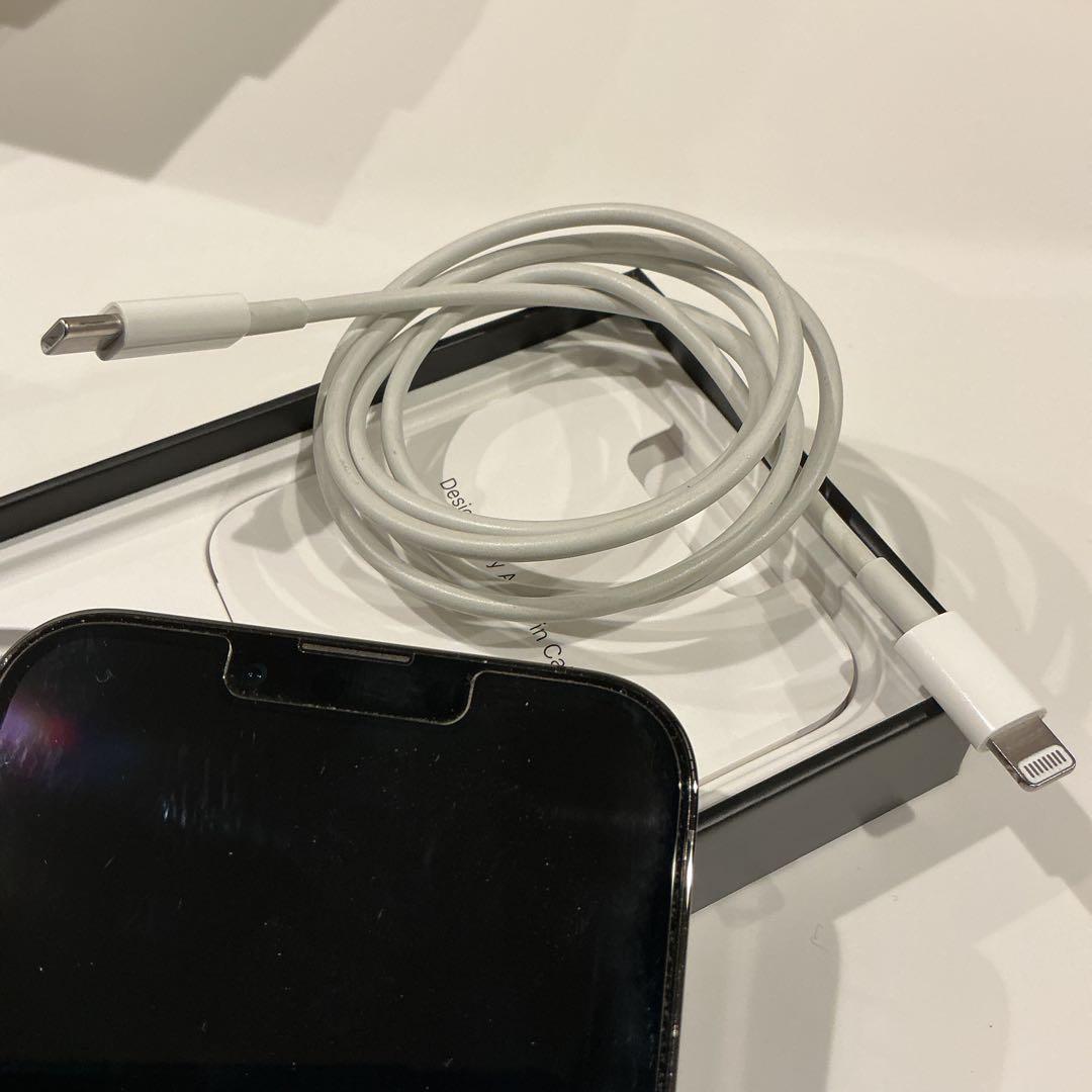 《中古超美品》　iPhone13pro 256GB グラファイト