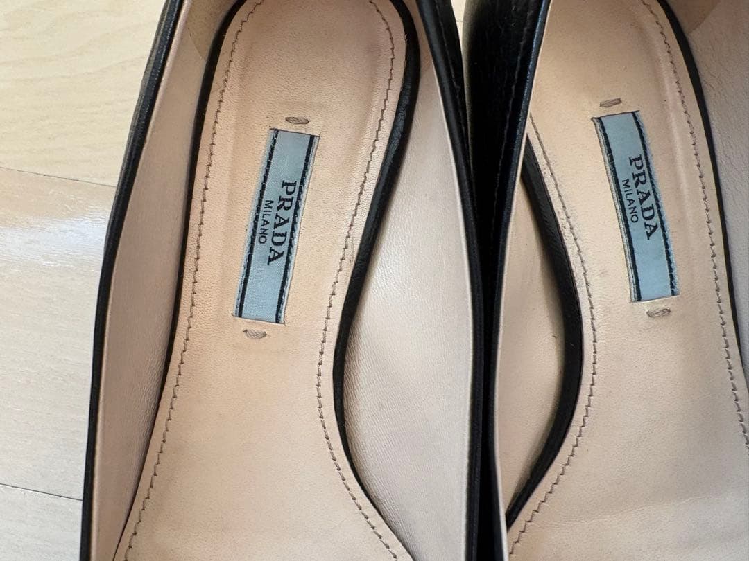 PRADA プラダ　リボン付き 黒パンプス 中ヒール