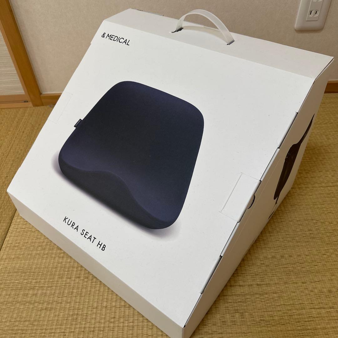 & MEDICAL KURA SEAT HB(オリーブ)